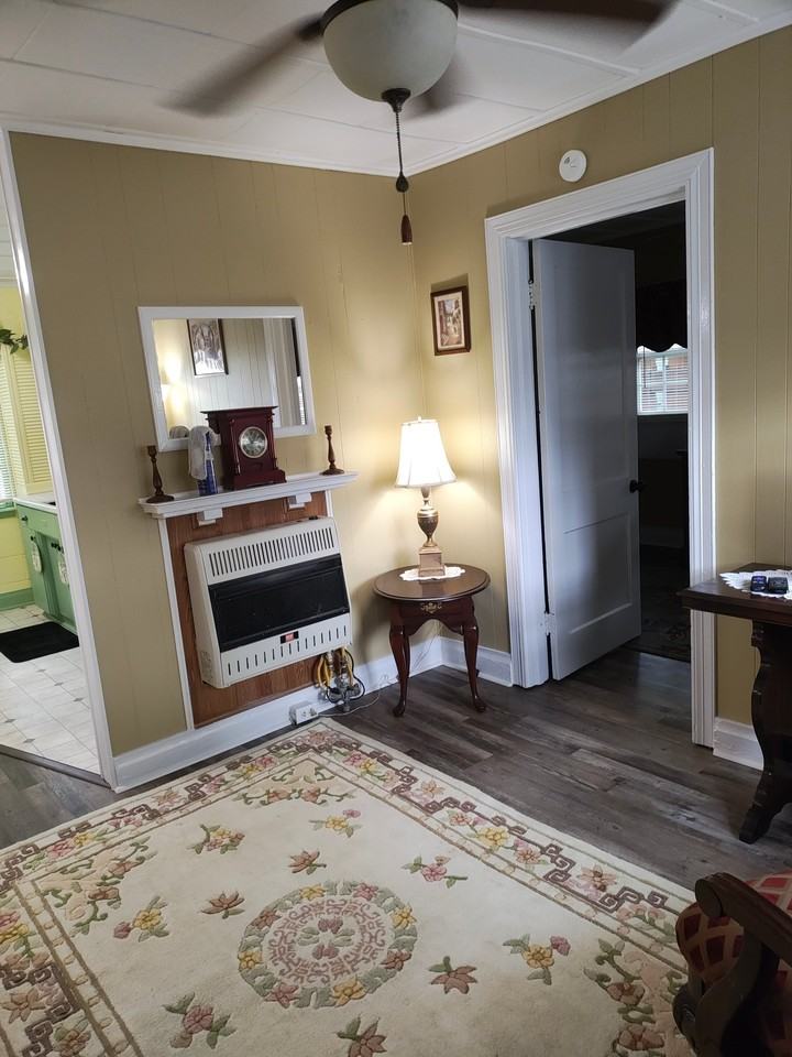 224 Clement Ave #B - Photo 6 of 20
