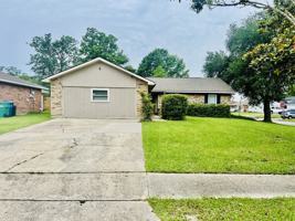 featured image of 101 Dante Cir