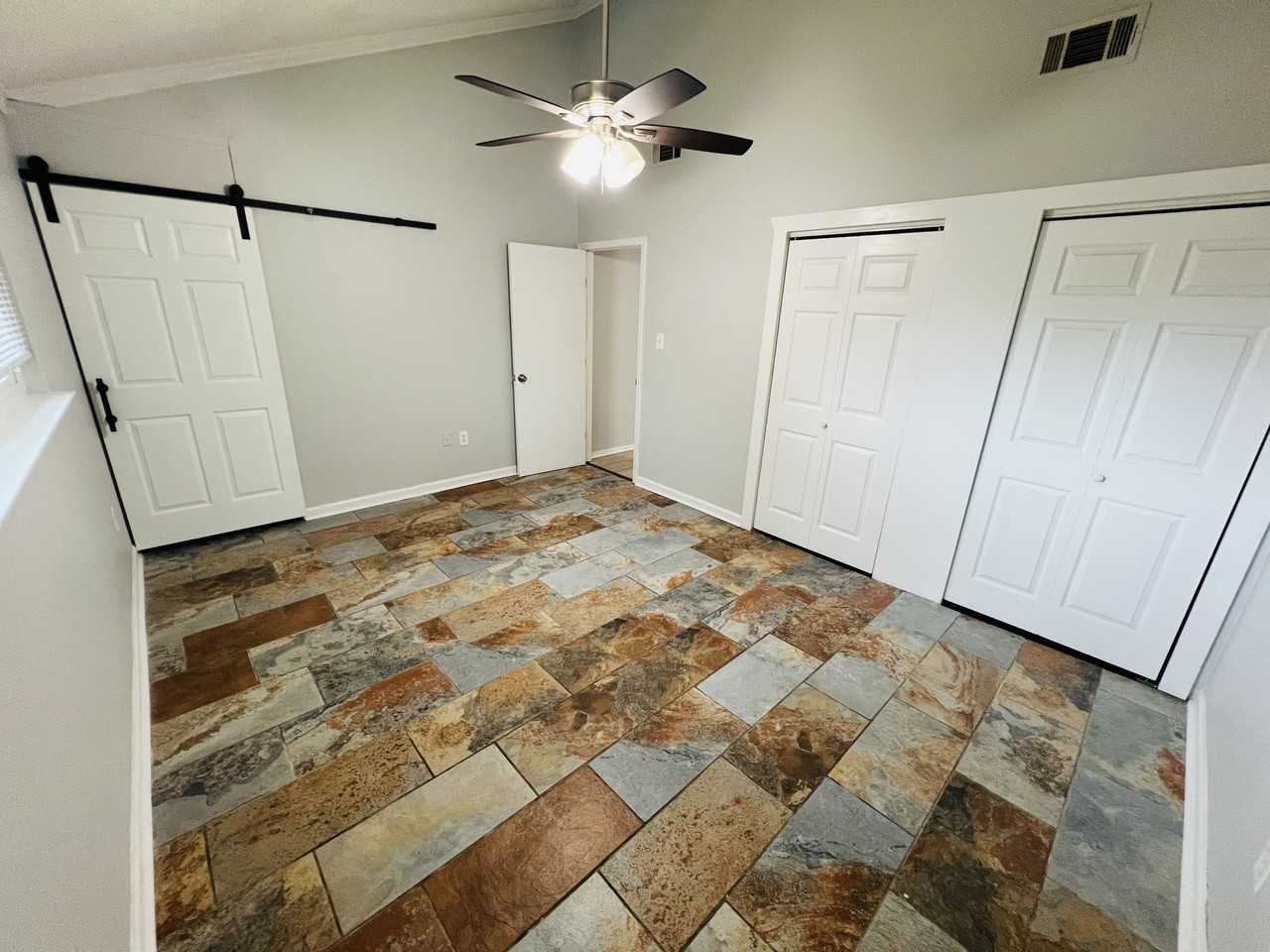 101 Dante Cir - Photo 7 of 17