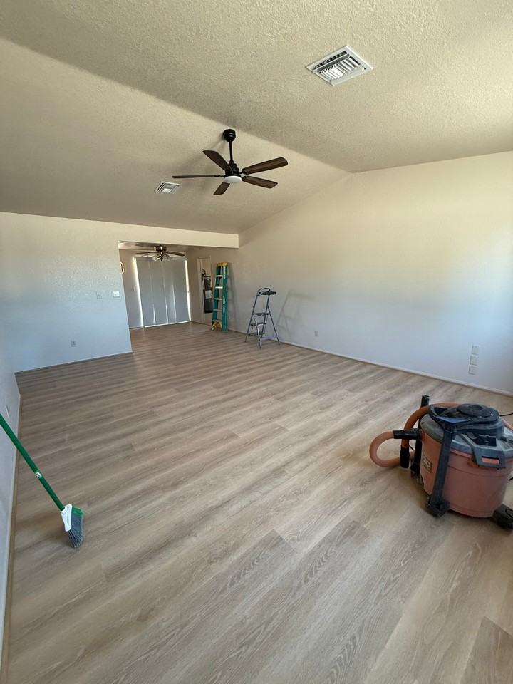 4900 Tule Dr - Photo 2 of 13