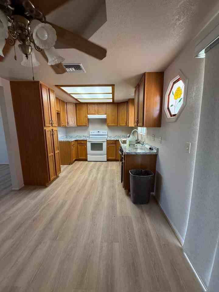 4900 Tule Dr - Photo 3 of 13