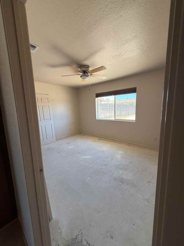 4900 Tule Dr - Photo 7 of 13