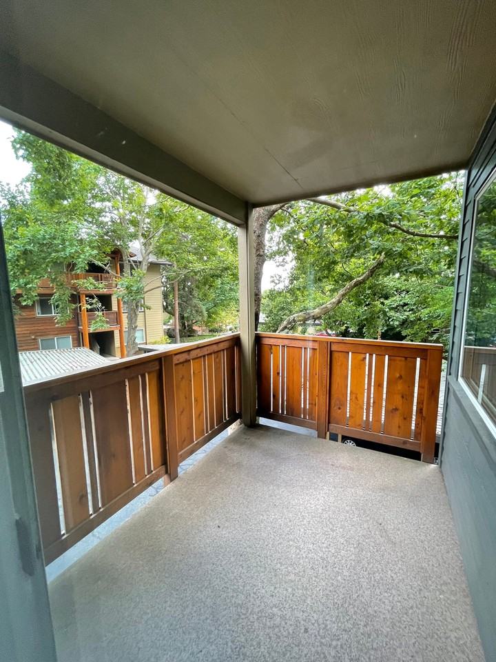 12375 Mount Jefferson Ter #9B - Photo 4 of 5