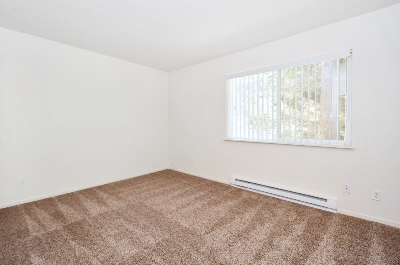 12375 Mount Jefferson Ter #11D - Photo 4 of 5