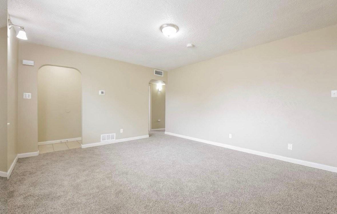 9302 Lillian Ln - Photo 3 of 9