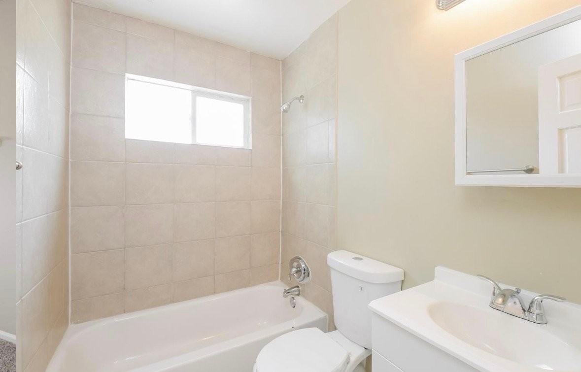 9302 Lillian Ln - Photo 7 of 9