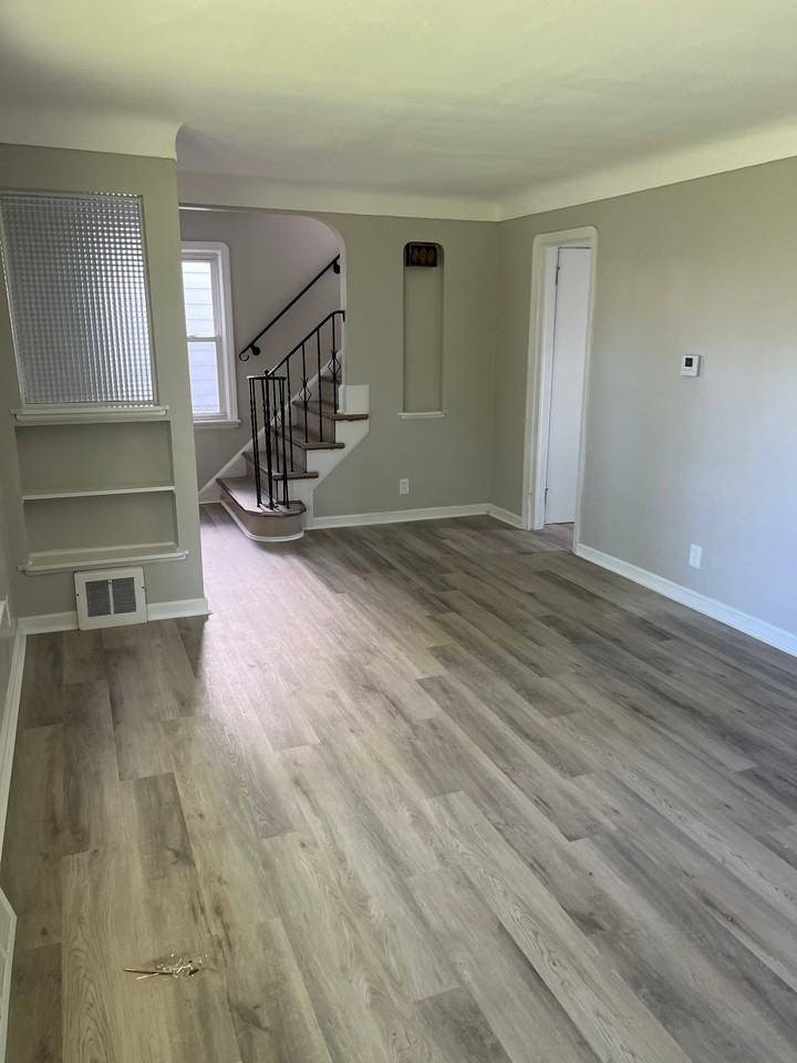 17408 Invermere Ave - Photo 3 of 20
