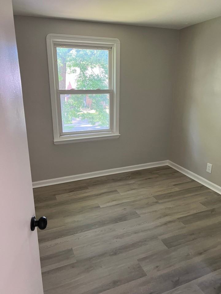 17408 Invermere Ave - Photo 5 of 20