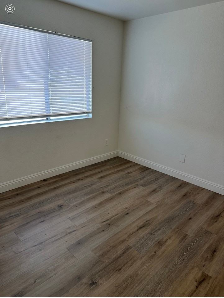 15978 Muni Rd #5 - Photo 7 of 11