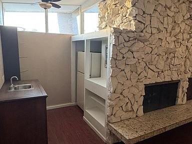 225 S Wallace Dr - Photo 5 of 11