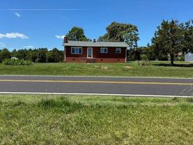 204 Pear Tree Rd - Photo 1 of 1