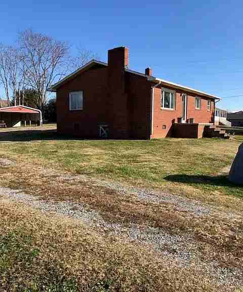 204 Pear Tree Rd - Photo 5 of 13