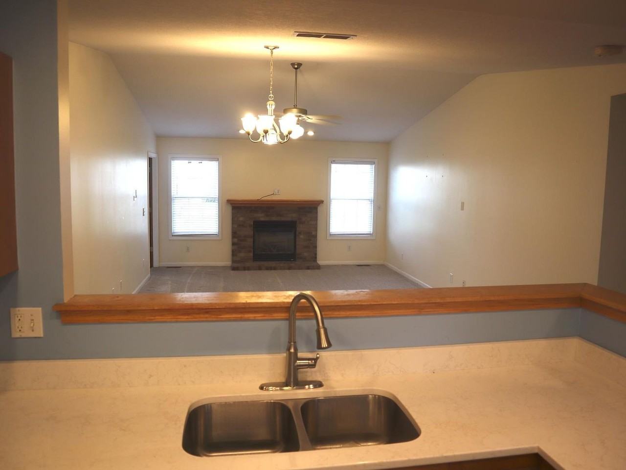 604B Sunflower St - Photo 5 of 20