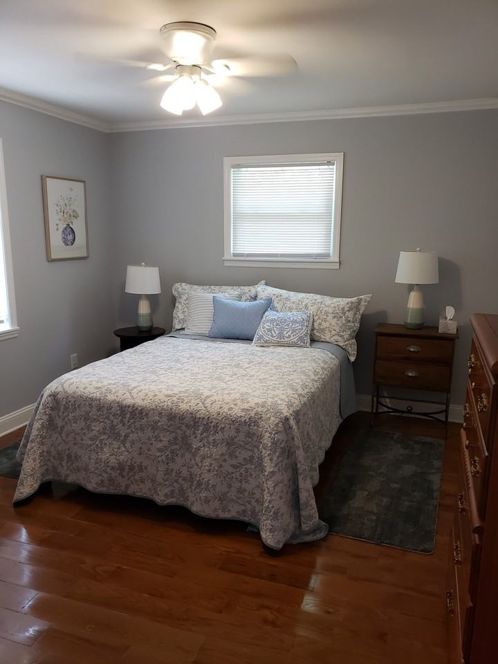 350 Royal Oaks Dr - Photo 6 of 9