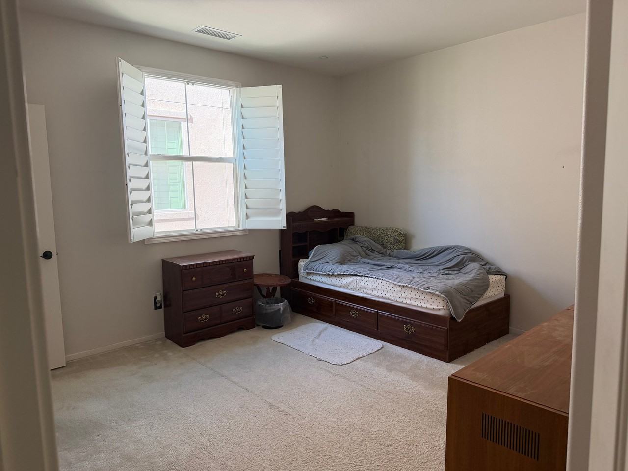 4053 S Inglenook Way - Photo 2 of 4