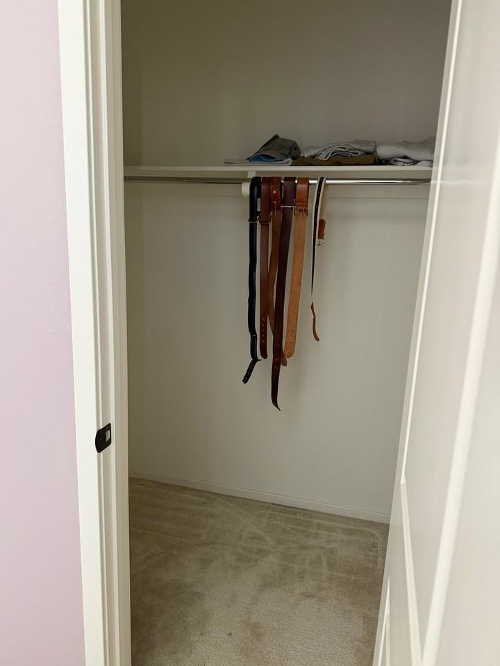 4053 S Inglenook Way - Photo 3 of 4