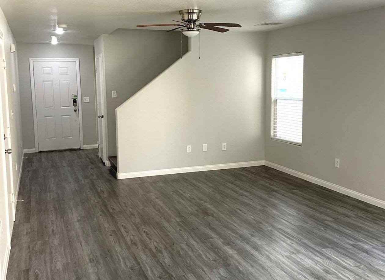 7313 Ribbon Ridge Ave - Photo 3 of 13