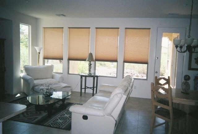 12411 W Roberta Ln - Photo 3 of 7