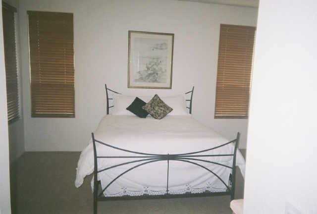 12411 W Roberta Ln - Photo 4 of 7