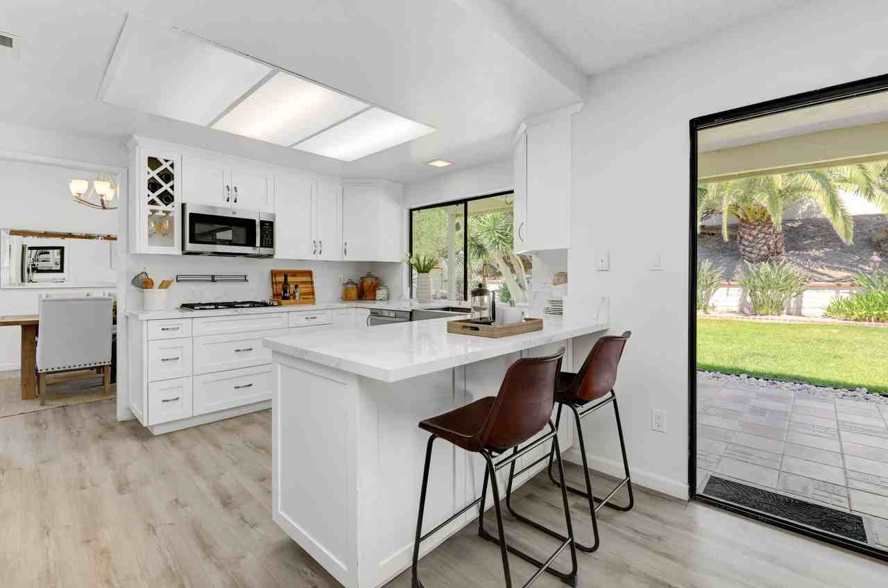 3408 Viewpoint Way - Photo 7 of 20
