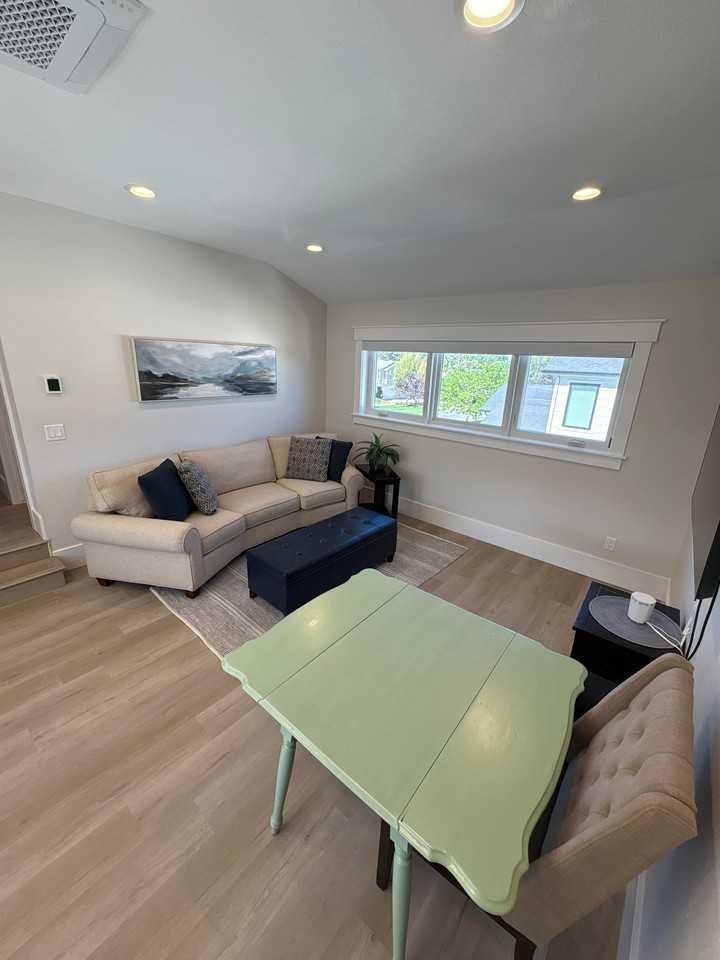 1917 E Alla Panna Way - Photo 4 of 14