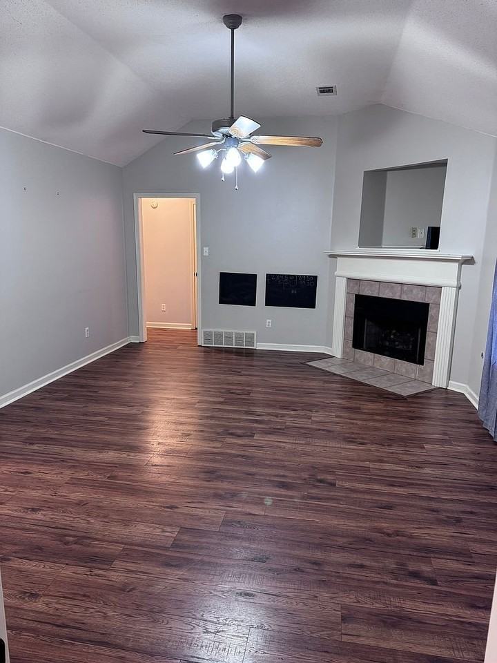 370 Brown Rd - Photo 3 of 5