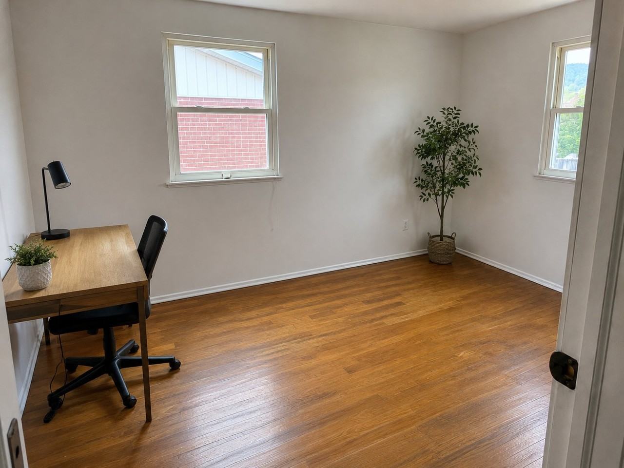 1317 Barnett Rd - Photo 4 of 7