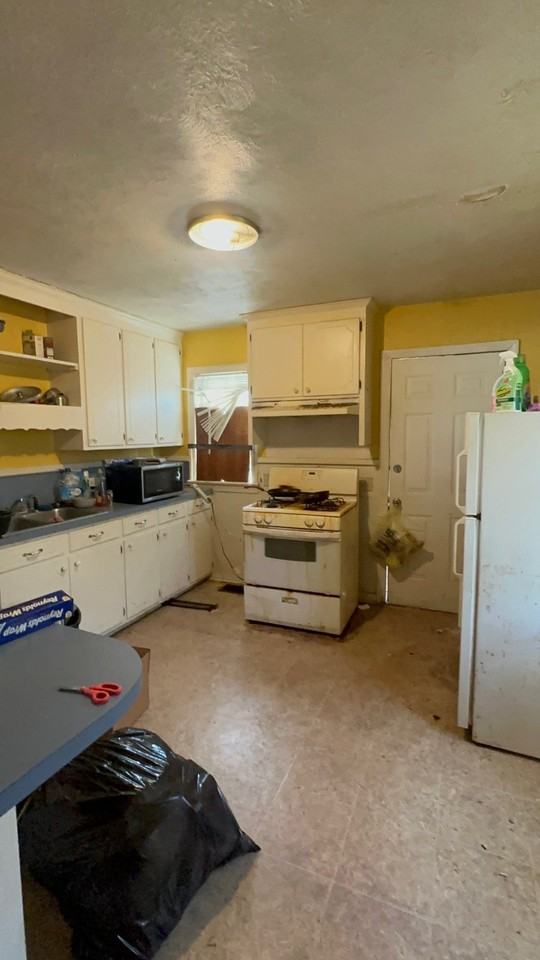 3251 Meadow Ln - Photo 7 of 17