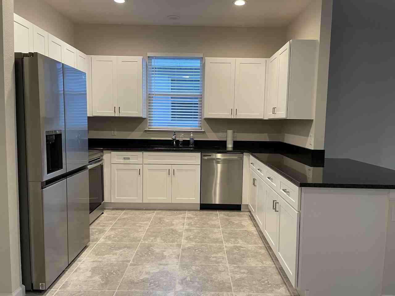 216 Golden Sands Cir - Photo 4 of 5