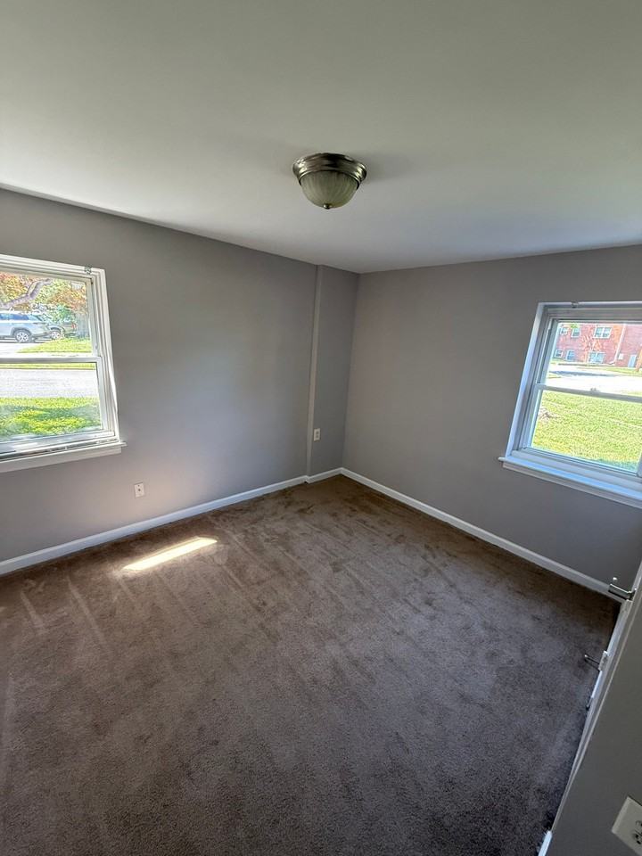 2125 Cameron Dr #2105G - Photo 5 of 6