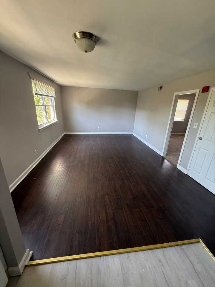 2125 Cameron Dr #2105A - Photo 2 of 5