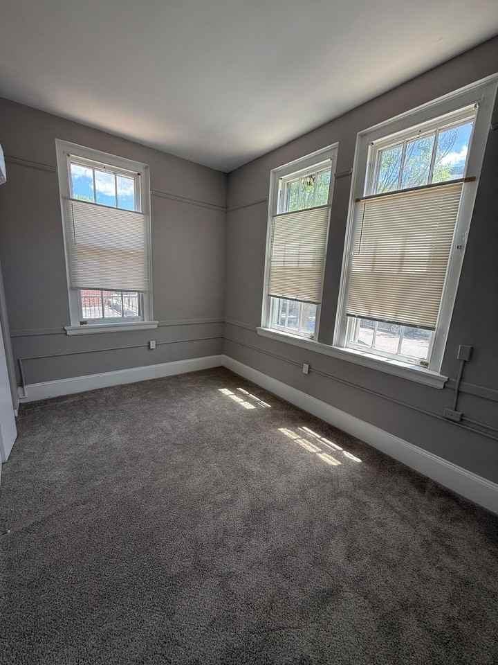 18 W 27th St - Photo 5 of 5