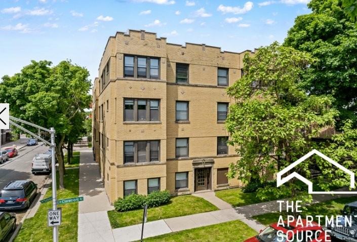 2336 W School St #3 - Photo 2 of 5