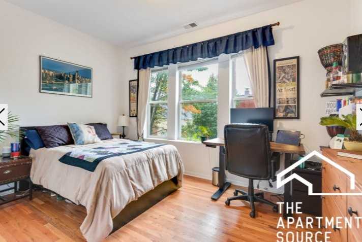 2336 W School St #3 - Photo 5 of 5
