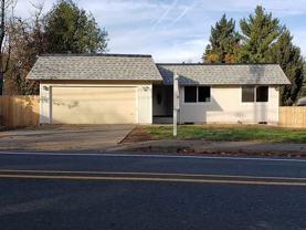 7913 Se Clackamas Rd - Photo 1 of 1