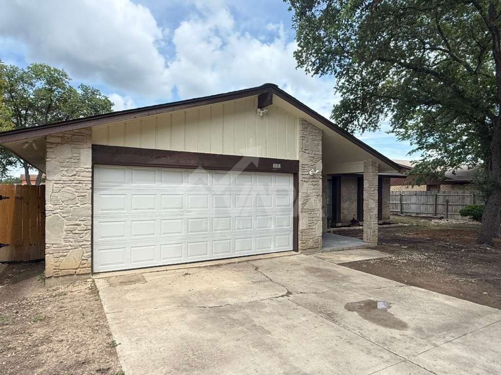 8818 Bridington - Photo 2 of 19