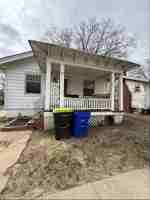 featured image of 821 N Oakland Ave