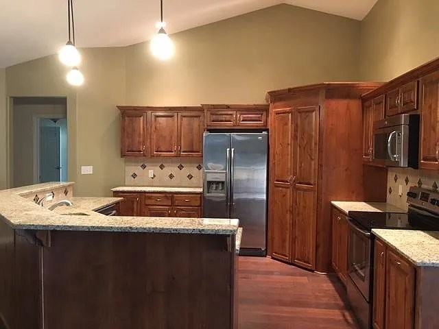 2104 Little Kitten Ave - Photo 3 of 7