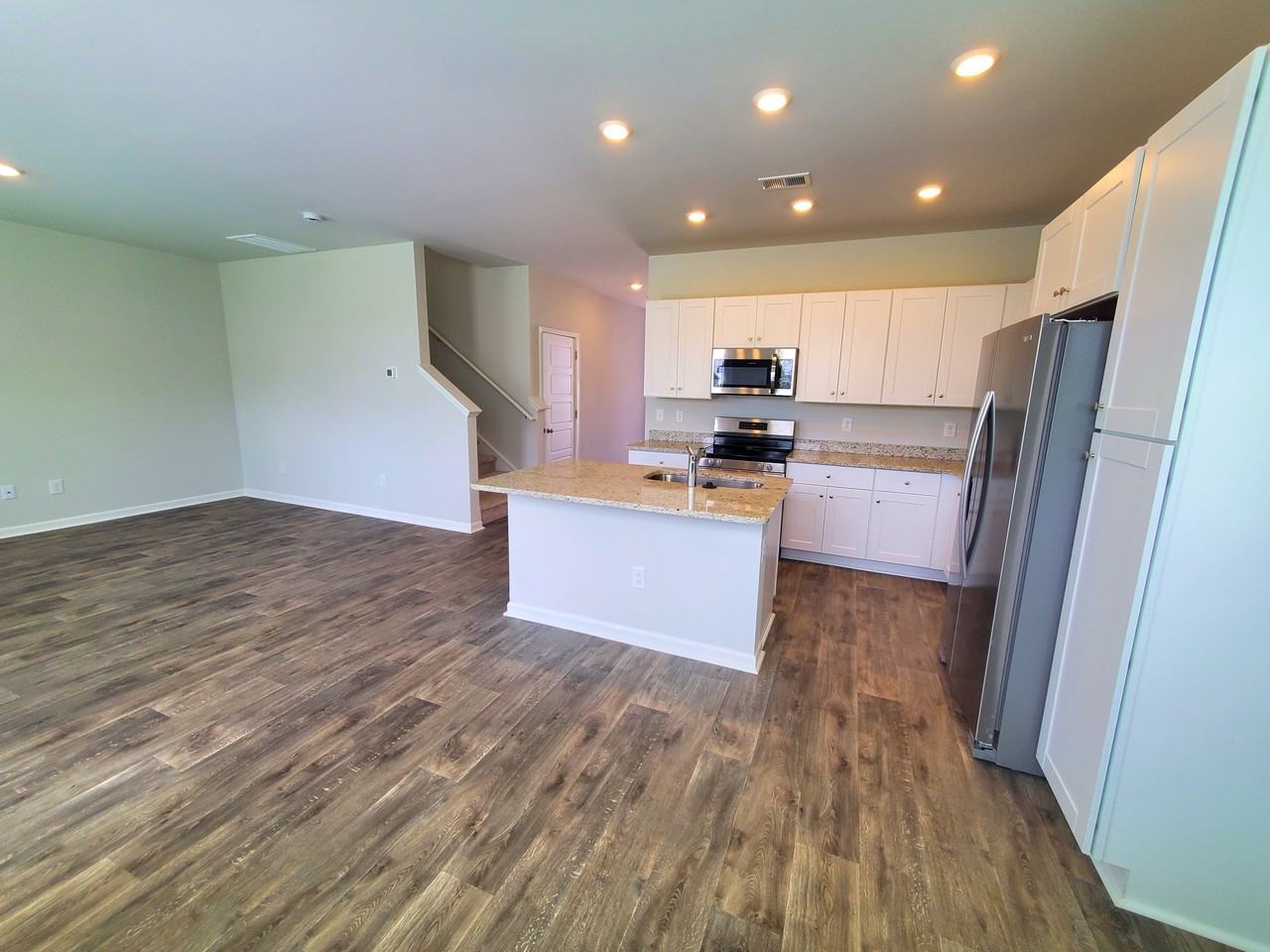 174 Cypress Hollow Dr - Photo 6 of 20
