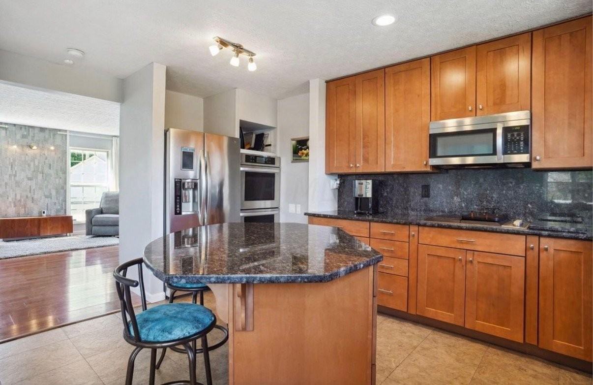 9126 Ellersly Dr - Photo 5 of 16