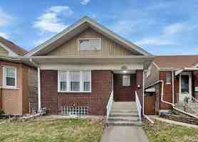 featured image of 2729 Wesley Ave
