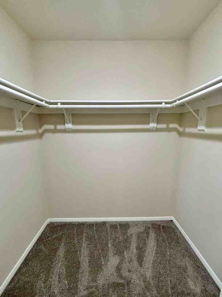 24 Laurence Brooke Rd - Photo 2 of 17