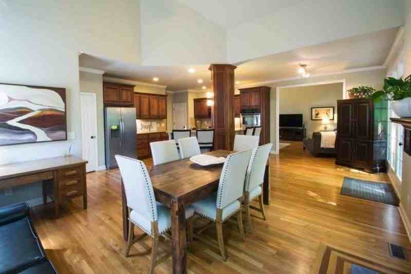 4029 Fremantle Cir - Photo 3 of 20