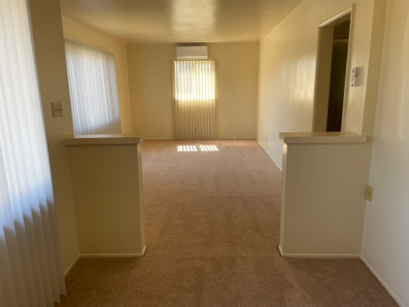211 W Fairview Ave - Photo 4 of 7