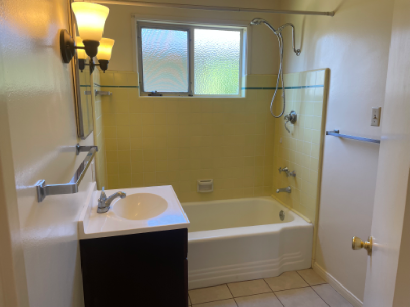 211 W Fairview Ave - Photo 6 of 7