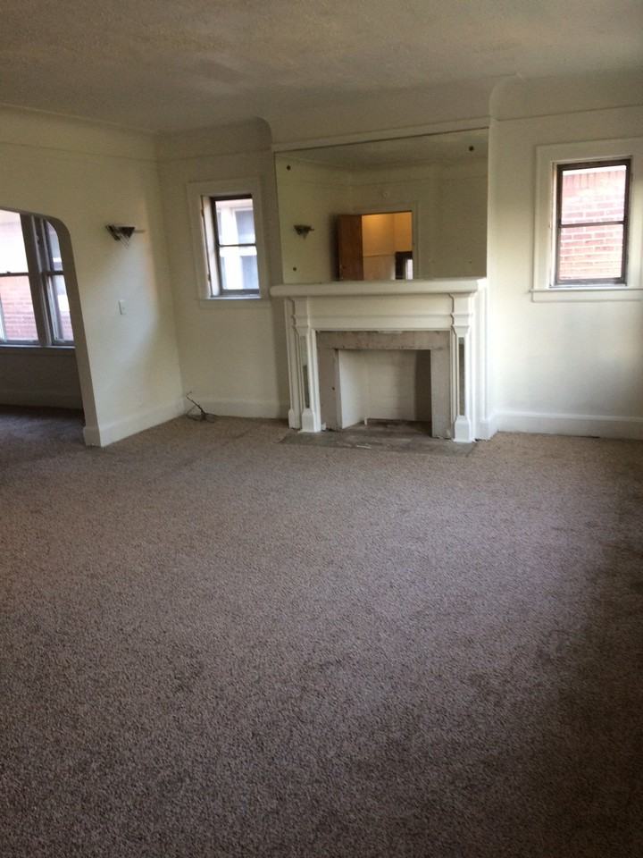 3226 Calvert St - Photo 2 of 8