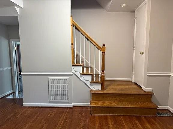 1616 Sainsbury Dr - Photo 2 of 9