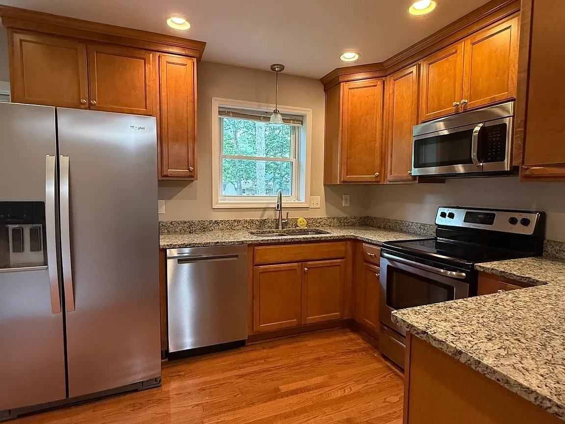 1616 Sainsbury Dr - Photo 4 of 9