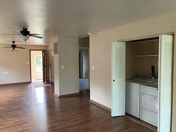 5913 Sefton Ave - Photo 3 of 5