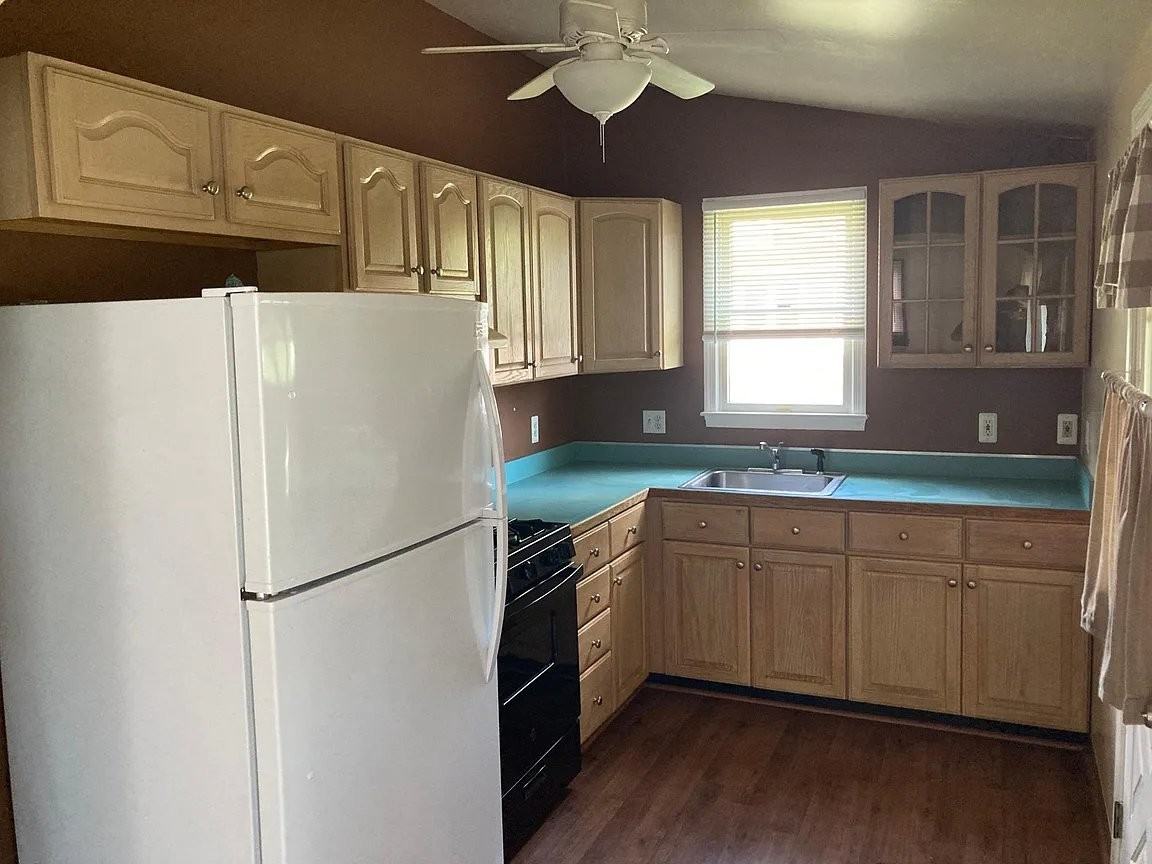 5913 Sefton Ave - Photo 4 of 5